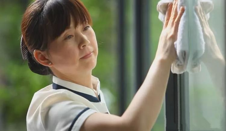 【物管職場(chǎng)】物業(yè)客服、保安、工程、保潔細(xì)節(jié)服務(wù)規(guī)范